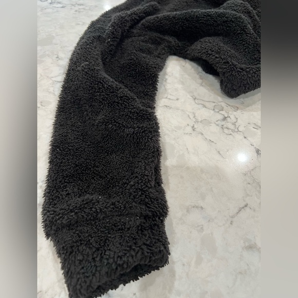 Shein Fuzzy Black Cropped Sweater - Picture 7 of 8